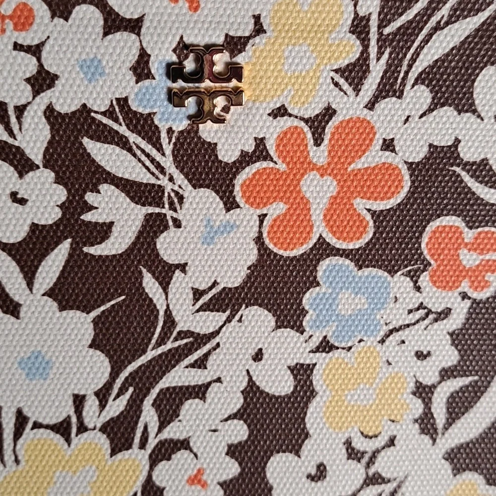 Tory Burch NWOTs Kerrington Reverie Cosmetic Pouch